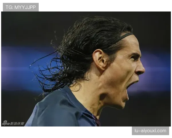 吉鲁与卡瓦尼锋线转型背后的驱动逻辑差异