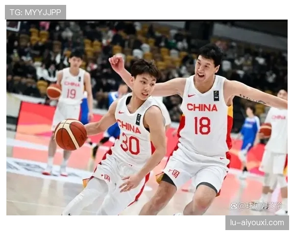 犯规判定的核心依据：动作是否危及对方安全或违反公平竞赛原则